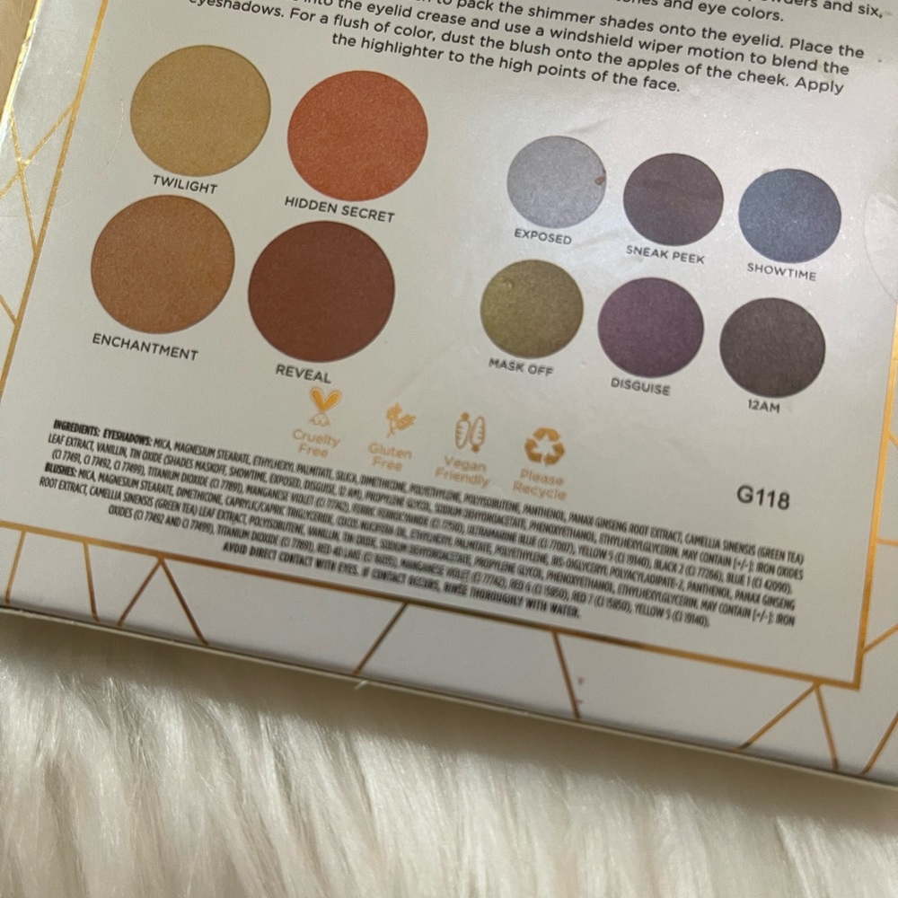 BNIB PUR midnight masquerade palette - Picture 2 of 4